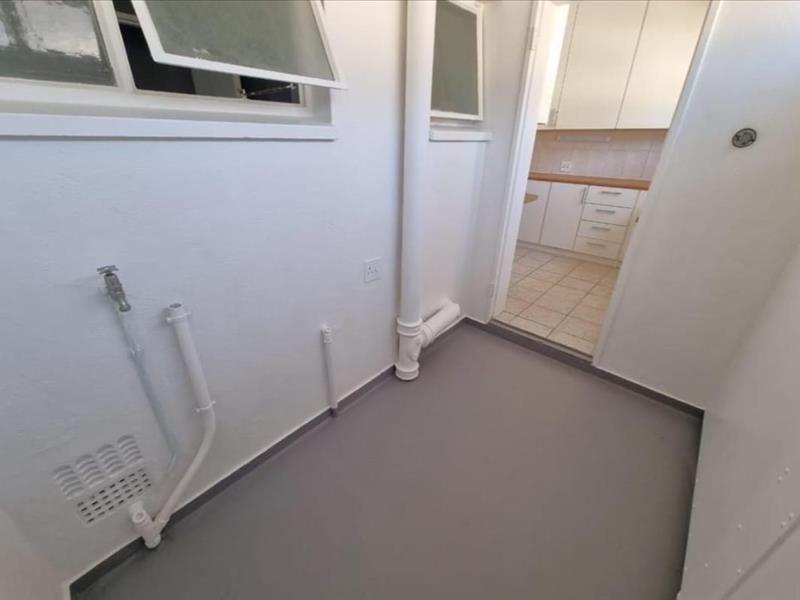 2 Bedroom Property for Sale in Oostersee Western Cape